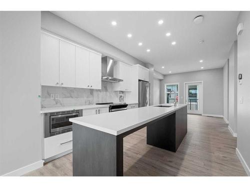 607 Mahogany Road Se, Calgary, AB - Indoor Photo Showing Kitchen With Upgraded Kitchen