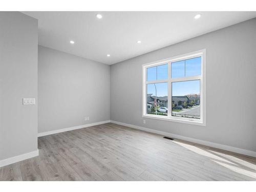 607 Mahogany Road Se, Calgary, AB - Indoor Photo Showing Other Room