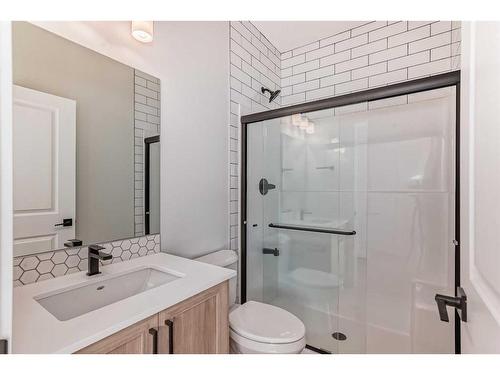 168 Legacy Glen Place Se, Calgary, AB - Indoor Photo Showing Bathroom