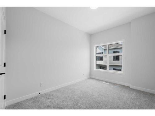 613 Mahogany Road Se, Calgary, AB - Indoor Photo Showing Other Room