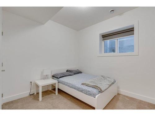 4403 26 Avenue Se, Calgary, AB - Indoor Photo Showing Bedroom