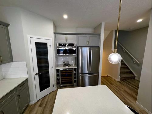 20 Cranbrook Green Se, Calgary, AB - Indoor Photo Showing Kitchen