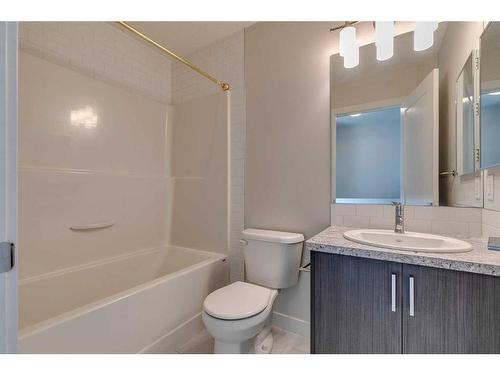 148 Sage Bluff Circle Nw, Calgary, AB - Indoor Photo Showing Bathroom