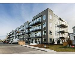 3115-33 Carringham Gate NW Calgary, AB T3P 2H6