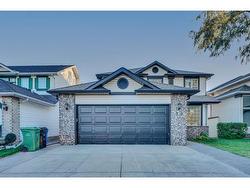 59 Douglas Shore Close SE Calgary, AB T2Z 2K7