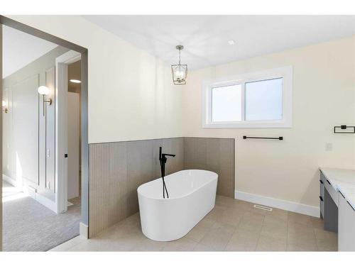 193 South Shore View, Chestermere, AB - Indoor Photo Showing Bathroom