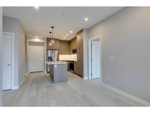 1118-395 Skyview Parkway Ne, Calgary, AB - Indoor Photo Showing Kitchen