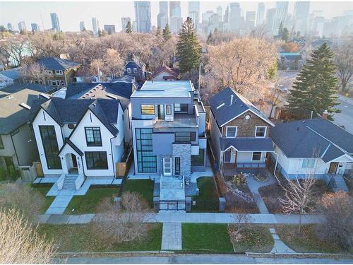 129 10 Avenue Nw, Calgary, AB - Outdoor With Facade