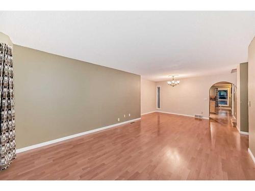 219 Coachway Road Sw, Calgary, AB - Indoor Photo Showing Other Room