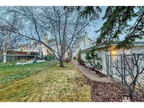 219 Coachway Road Sw, Calgary, AB - Outdoor