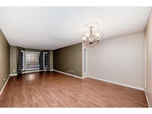 219 Coachway Road Sw, Calgary, AB - Indoor Photo Showing Other Room