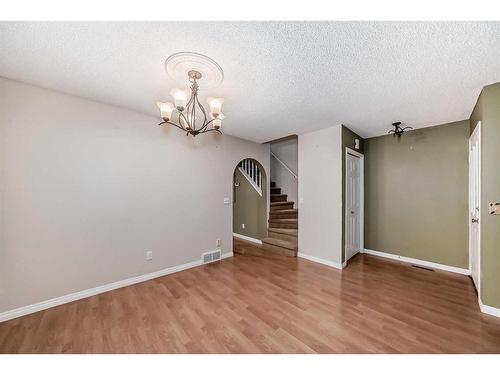 219 Coachway Road Sw, Calgary, AB - Indoor Photo Showing Other Room