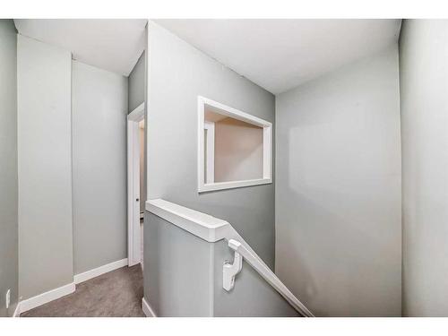 4-1622 28 Avenue Sw, Calgary, AB - Indoor Photo Showing Other Room