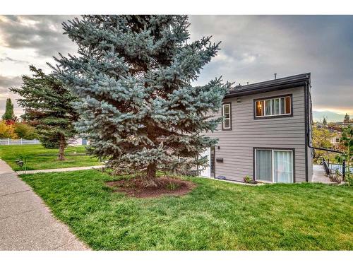 4-1622 28 Avenue Sw, Calgary, AB - Outdoor