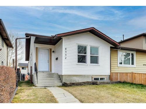 8332 Centre Street Ne, Calgary, AB - Outdoor