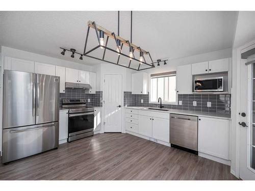 298 Arbour Crest Drive Nw, Calgary, AB - Indoor Photo Showing Kitchen