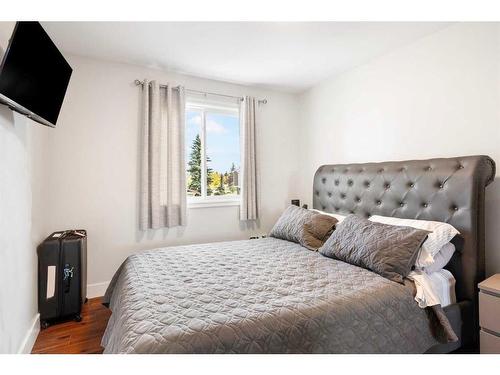 34-3032 Rundleson Road Ne, Calgary, AB - Indoor Photo Showing Bedroom