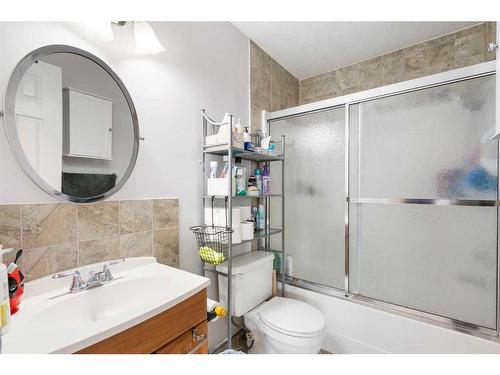 34-3032 Rundleson Road Ne, Calgary, AB - Indoor Photo Showing Bathroom