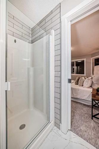 281 Cranberry Close Se, Calgary, AB - Indoor Photo Showing Bathroom