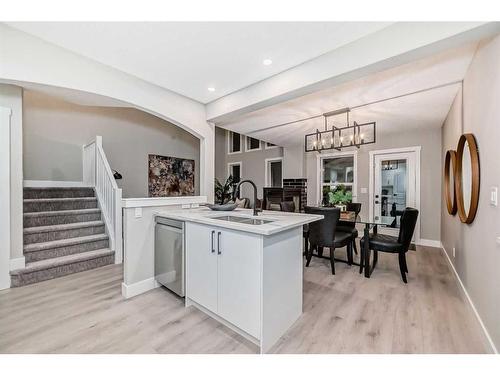 281 Cranberry Close Se, Calgary, AB - Indoor