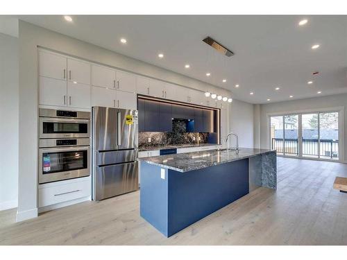 2430 26 Avenue Nw, Calgary, AB - Indoor Photo Showing Kitchen With Stainless Steel Kitchen With Upgraded Kitchen