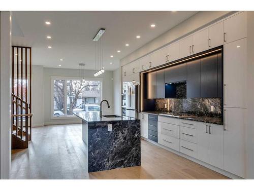 2430 26 Avenue Nw, Calgary, AB - Indoor Photo Showing Kitchen With Upgraded Kitchen