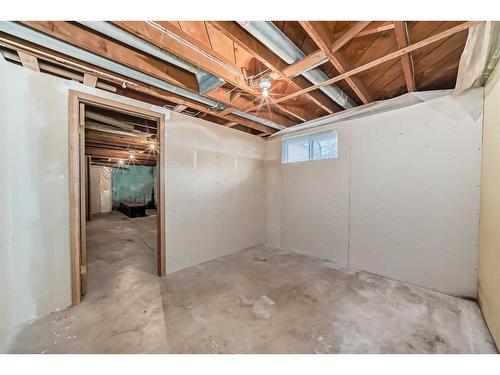 11 Beaupre Crescent Nw, Calgary, AB - Indoor Photo Showing Basement