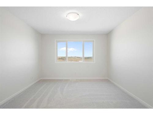 440 Tekarra Drive Nw, Calgary, AB - Indoor Photo Showing Other Room