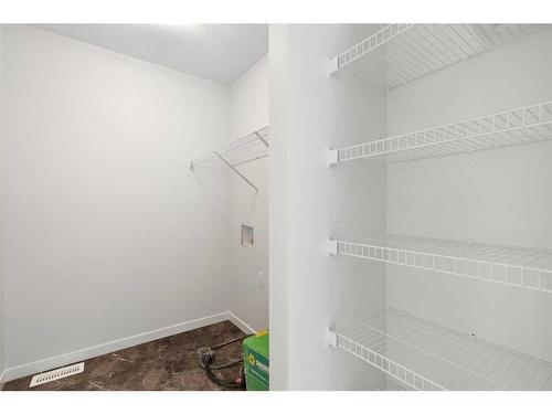 440 Tekarra Drive Nw, Calgary, AB - Indoor With Storage