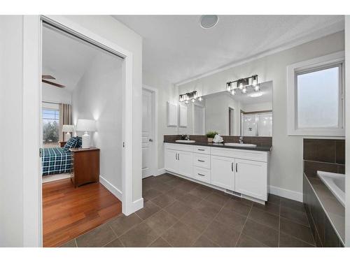 97 Mahogany Square Se, Calgary, AB - Indoor Photo Showing Bathroom