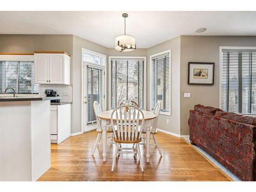 125 Evergreen Place Sw, Calgary, AB - Indoor Photo Showing Dining Room