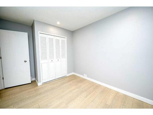 700 Woodpark Boulevard Sw, Calgary, AB - Indoor Photo Showing Other Room