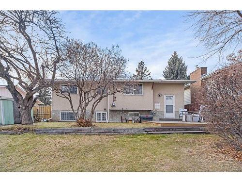 7952 Huntwick Crescent Ne, Calgary, AB - Outdoor With Deck Patio Veranda