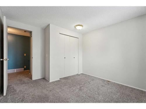 115 Pineson Place Ne, Calgary, AB - Indoor Photo Showing Other Room