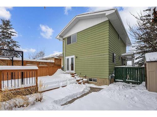 115 Pineson Place Ne, Calgary, AB - Outdoor With Exterior