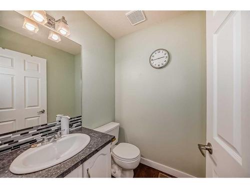 123 Country Hills Villas Nw, Calgary, AB - Indoor Photo Showing Bathroom