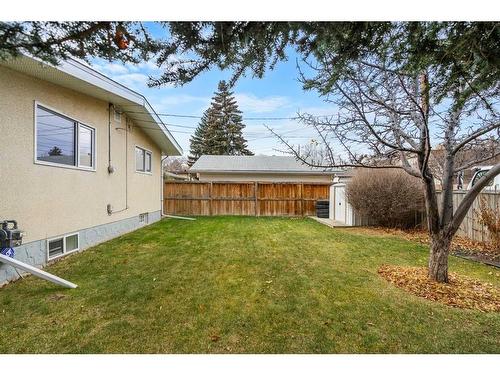 7443 Huntertown Crescent Nw, Calgary, AB - Outdoor