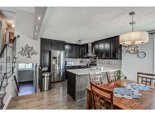 56 Strathclair Place Sw, Calgary, AB - Indoor