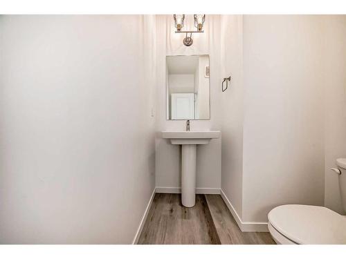 370 Masters Road Se, Calgary, AB - Indoor Photo Showing Bathroom