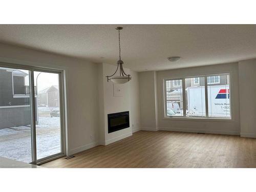 20 Cityline Mount Ne, Calgary, AB - Indoor Photo Showing Living Room With Fireplace