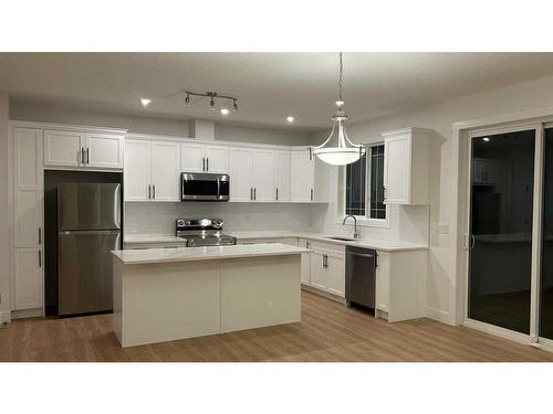 20 Cityline Mount Ne, Calgary, AB - Indoor Photo Showing Kitchen