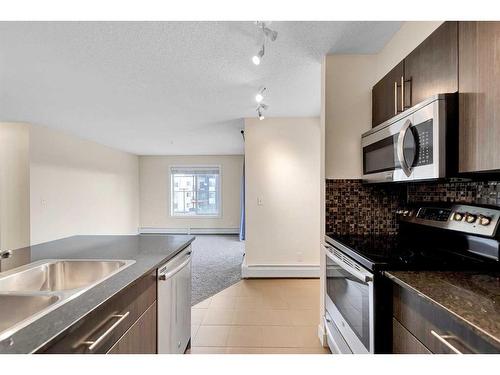 1301-1317 27 Street Se, Calgary, AB - Indoor Photo Showing Kitchen