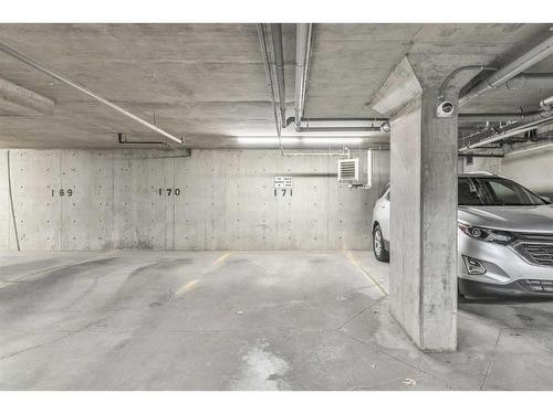 1301-1317 27 Street Se, Calgary, AB - Indoor Photo Showing Garage