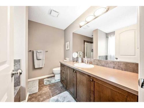 24 Thoroughbred Boulevard, Cochrane, AB - Indoor Photo Showing Bathroom