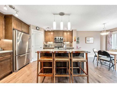 24 Thoroughbred Boulevard, Cochrane, AB - Indoor