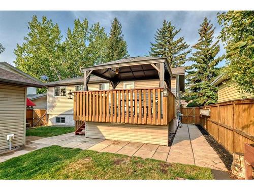 1832 48 Street Ne, Calgary, AB - Outdoor With Exterior