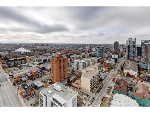 2206-1320 1 Street Se, Calgary, AB - Outdoor With View