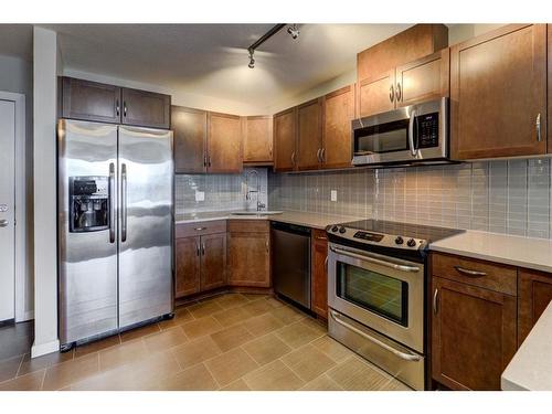 2206-1320 1 Street Se, Calgary, AB - Indoor Photo Showing Kitchen With Stainless Steel Kitchen