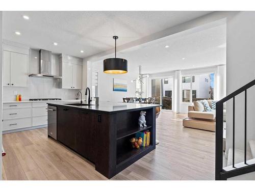 29 Rowley Terrace Nw, Calgary, AB - Indoor Photo Showing Kitchen With Upgraded Kitchen