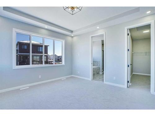 534 Lucas Nw, Calgary, AB - Indoor